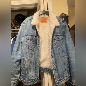 Levi Sherpa Trucker Jacket Large